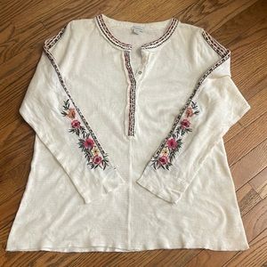 Sundance Embroidered Henley